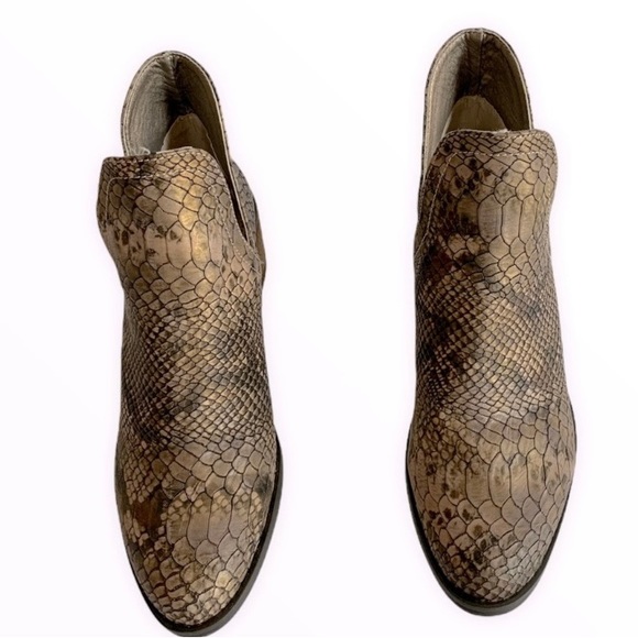 Non Stop Exotic Ankle Boots Sz 6.5 - Picture 3 of 9